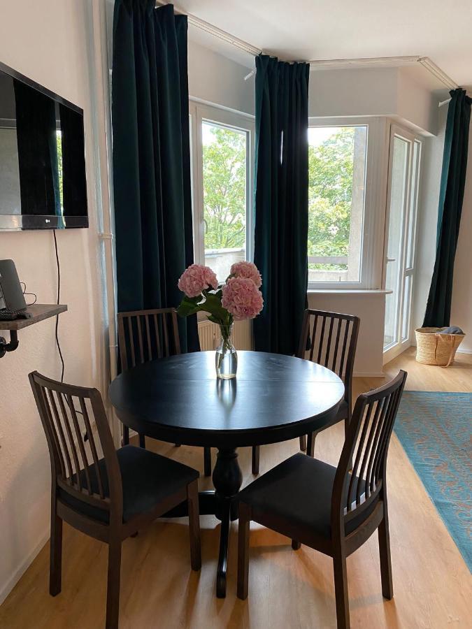 Beautiful Apartment With Balcony Berlin Eksteriør billede