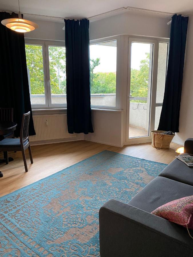 Beautiful Apartment With Balcony Berlin Eksteriør billede