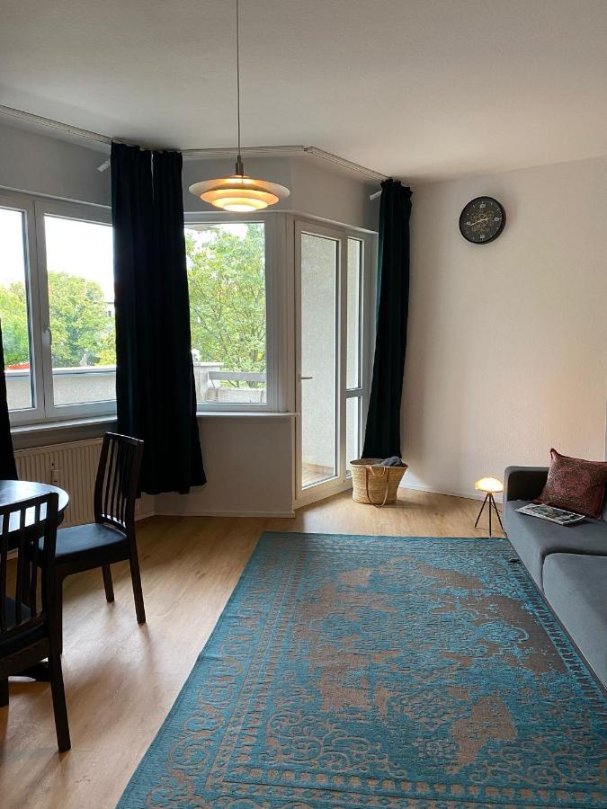 Beautiful Apartment With Balcony Berlin Eksteriør billede